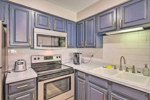 Apartamento Modern Condo At Shangri La Golf, Boat, Fish!