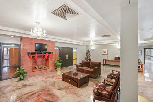 Oyo Hotel Edmond - University Of Central Oklahoma
