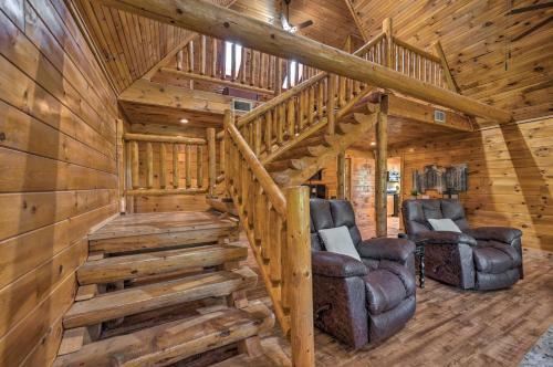 Broken Bow Retreat With Game Room And Hot Tub!