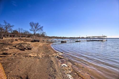 Lake Eufaula Hideaway With Fire Pit And Hot Tub!