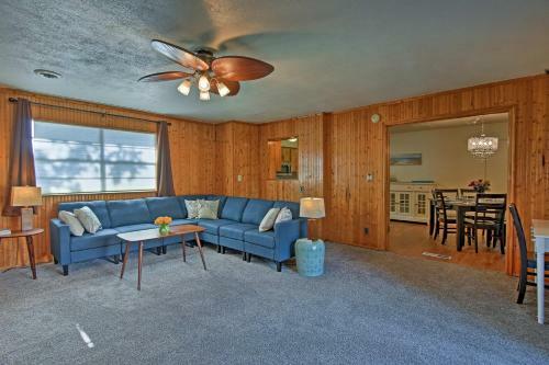 Spacious House With Yard - Mins From Downtown Tulsa!