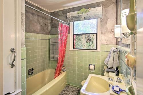 Tulsa Cottage With Yard - 1 Block To Philbrook!