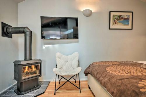 Cottage With Fireplace, Walk To Downtown Ashland