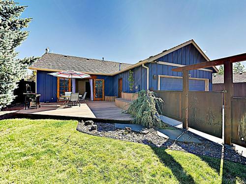 New Listing! Updated Sanctuary With Backyard Oasis Home