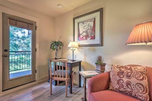 Apartamento Bend Condo With Deck, Resort-style Amenities And Views!