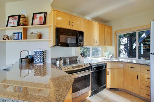 River Ridge Two-bedroom Condos