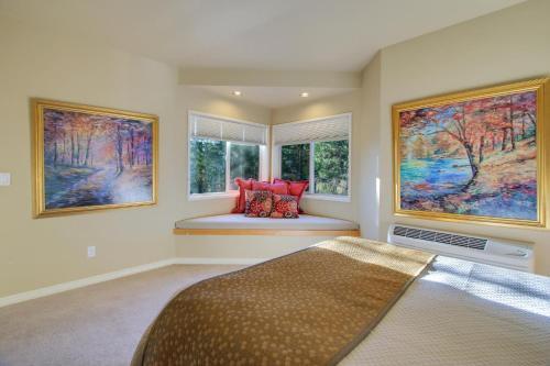 River Ridge Two-bedroom Condos