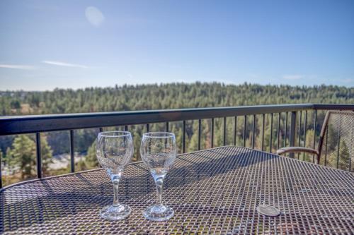 River Ridge Three-bedroom Condos