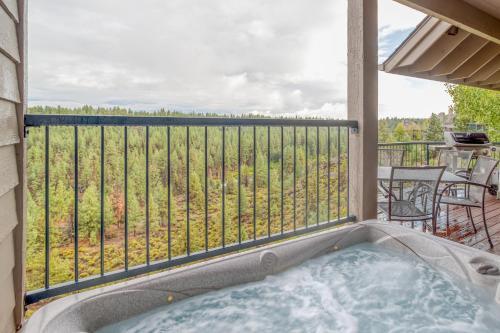 River Ridge Three-bedroom Condos
