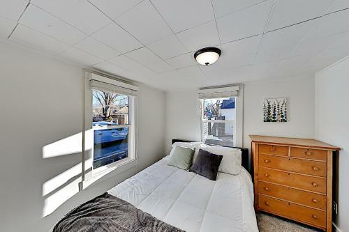 Walkable Galveston Corridor Gem With Home Office Home