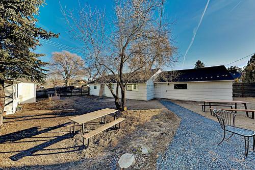 Walkable Galveston Corridor Gem With Home Office Home