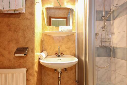Hostal Pension Hauser