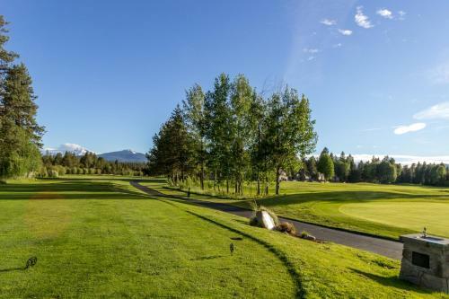 Golf Course Home 148