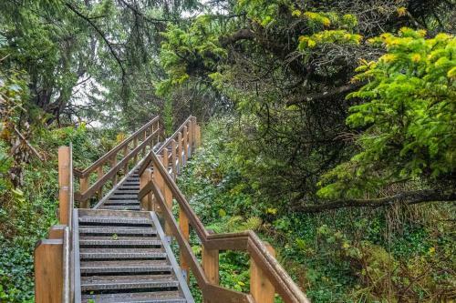 Secluded Cannon Beach Escape