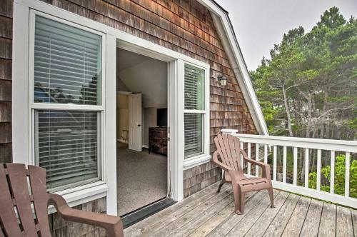 Dog-friendly Home With Hot Tub And Deck Walk To Beach