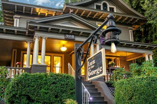 Bed & Breakfast Inn At The Gorge