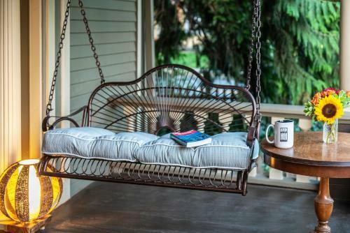 Bed & Breakfast Inn At The Gorge