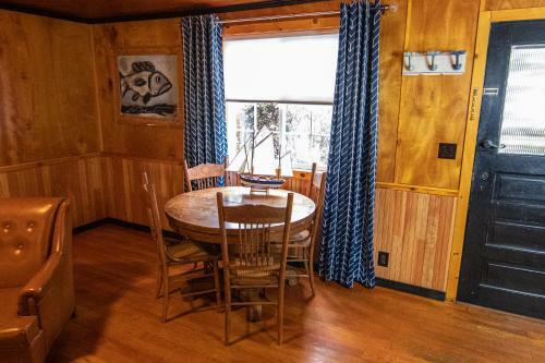 Hotel Anchor Inn Resort