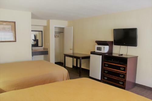 Hotel Oregon Trail Inn And Suites