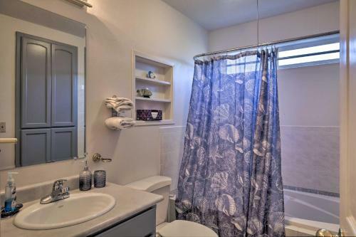 Relaxing Coastal Escape 450 Feet To The Beach