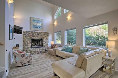 Relaxing Coastal Escape 450 Feet To The Beach