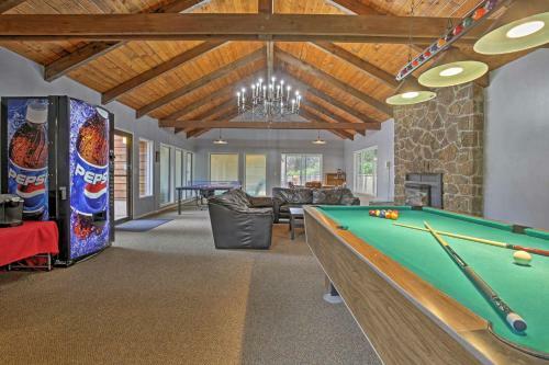 Apartamento Charming Lincoln City Condo With Pool - Ocean View!