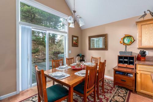 Beach Nest, Fantastic Dog Friendly With A Hot Tub, Easy Beach Access