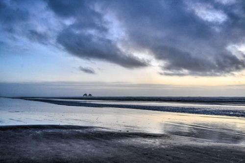 Modern Retreat Less Than � Mi From Rockaway Beach!