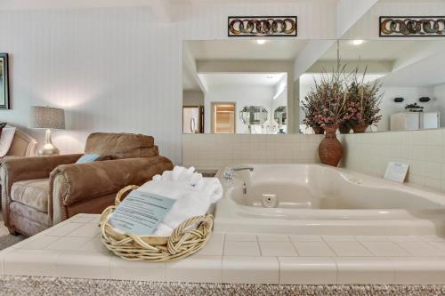 Zridge Condo 42
