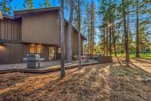 Aspen Lodge - Large Deck, Hot Tub & Fairway View Home