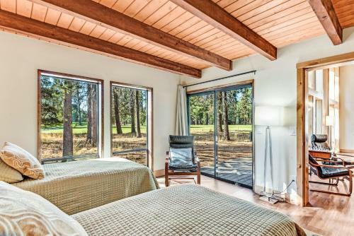Aspen Lodge - Large Deck, Hot Tub & Fairway View Home