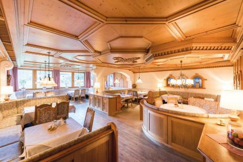 Hostal Gasthof Schwarzer Adler