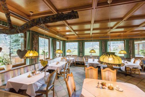 Hostal Gasthof Schwarzer Adler