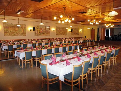 Hotel-gasthof Stoff