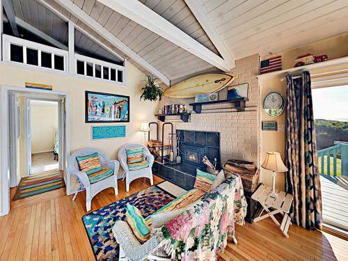 The Surf Cottage Home
