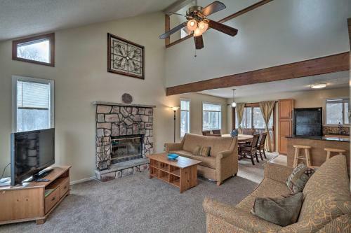 Poconos Mountain Retreat With Game Room Mins To Lake