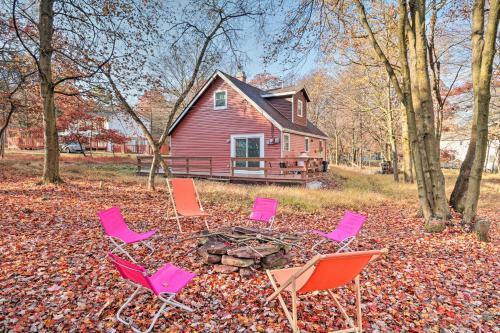 Modern Poconos Escape By Indian Mountain Lake