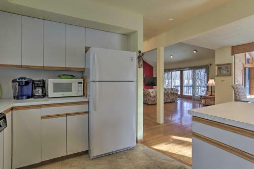 Big Bass Resort Home Deck, Beaches And More!