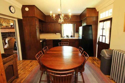 Rocky Acre Farm Bed & Breakfast