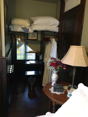 Manheim Manor Bed & Breakfast