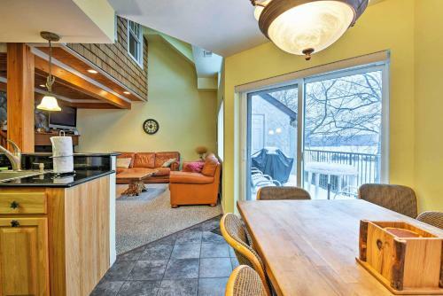 Apartamento Cozy Lake Harmony Condo With Balcony On Boulder Lake!