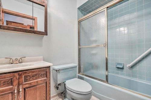 Quiet Long Pond Home On 1 Acre With Deck And Patio!