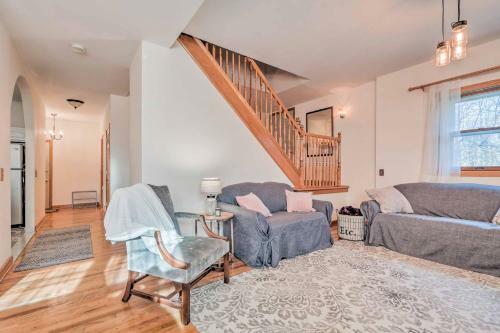 Quiet Long Pond Home On 1 Acre With Deck And Patio!