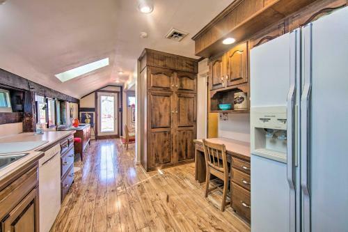 Apartamento Running Water Apt At Flory Mill With Deck!