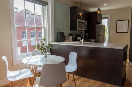 Modern & Cozy Philly Apartment - Perfect Location!