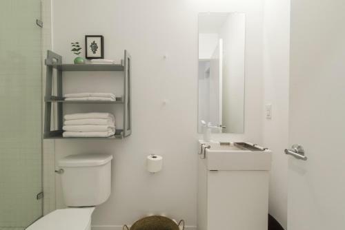 Apartamento Abode Xs House - Walk To Convention Center