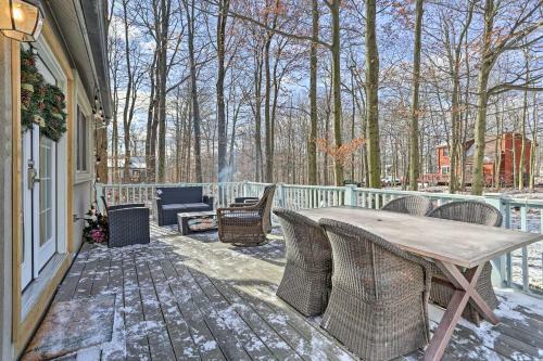 Tobyhanna Retreat With Fire Pit - 10 Mi To Ski!