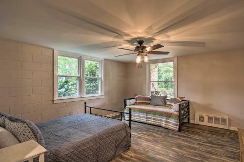 Renovated Lakefront Home With Dock - 11 Mi To Clemson