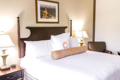 Hotel James F. Martin Inn