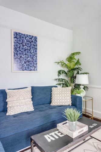Charleston Style Home - Great Location!